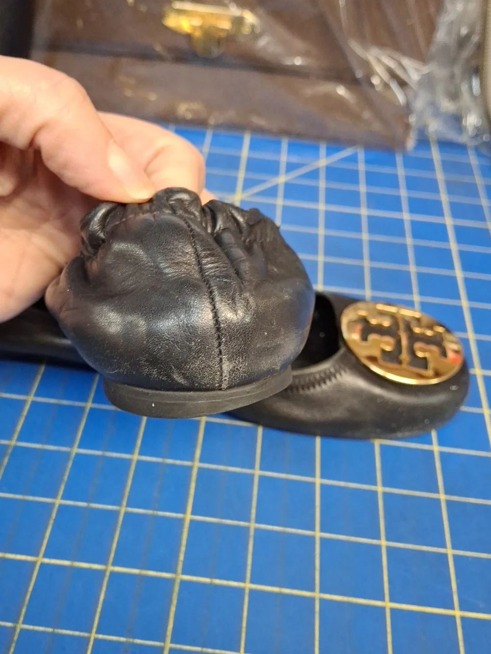 Tory Burch Black Leather Reva Logo Ballet Flats Sz 9.5 Preloved